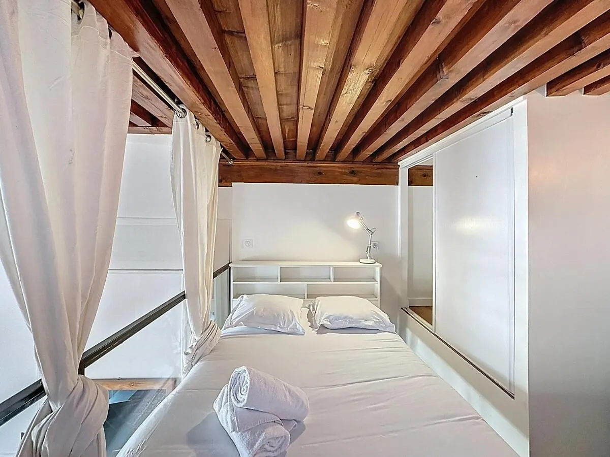 Apartment My home Centre ville Lassagne-Central-Wifi-Sofabed Lyon